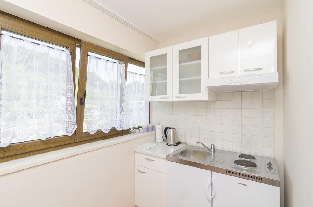 Apartment Nadine Okuklje Ngoại thất bức ảnh
