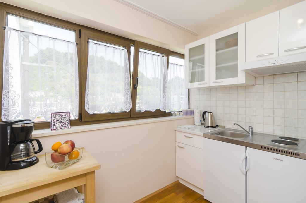 Apartment Nadine Okuklje Ngoại thất bức ảnh